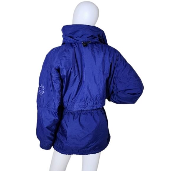 BlackBear - Picture 4 of 15